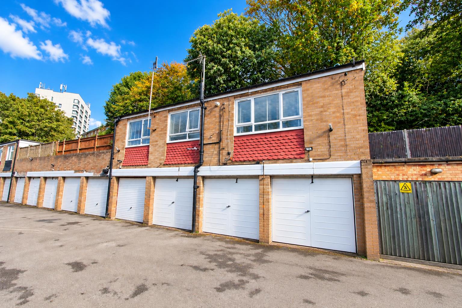 Lennox Gardens, Croydon